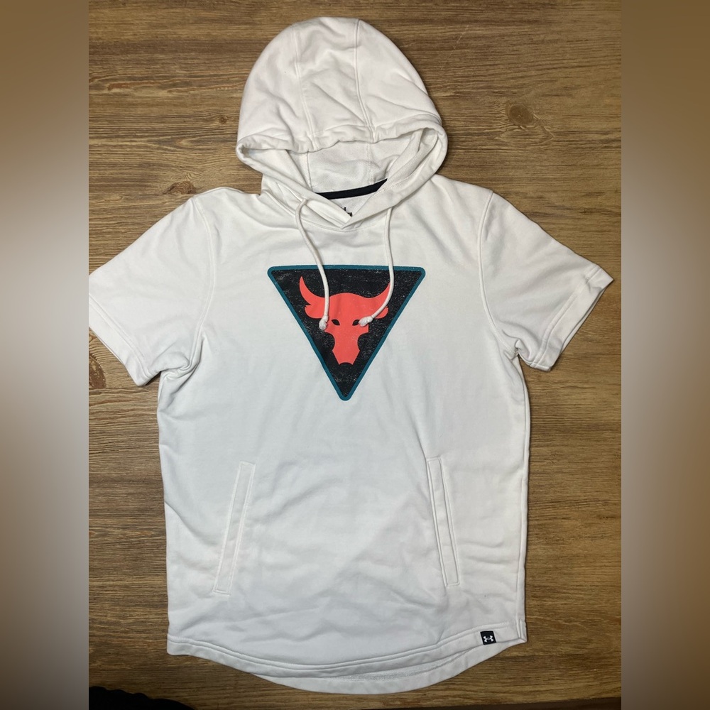 Under Armour Project Rock short sleeve hoodie. Adult S.